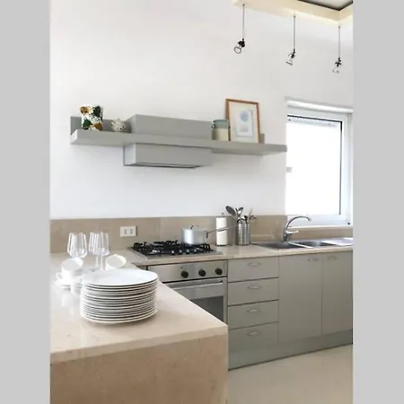 A Monopoli: Confort E Design Монополи